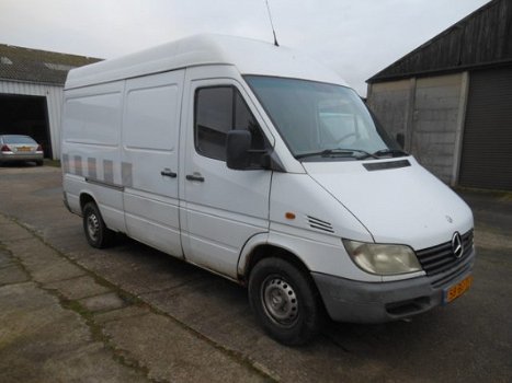 Mercedes-Benz Sprinter - 208 CDI 2.2 355 - 1