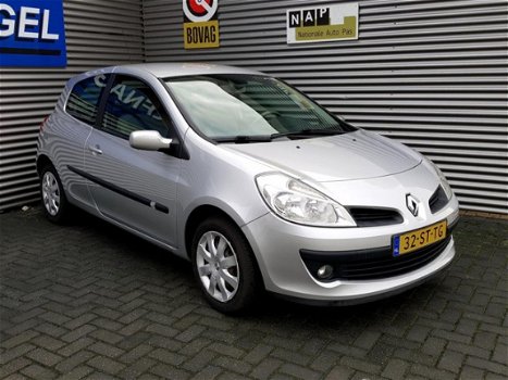 Renault Clio - 1.6-16V Dynamique Luxe - 1