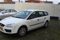 Ford Focus Wagon - 1.4-16V Ambiente MODEL 2006 - 1 - Thumbnail