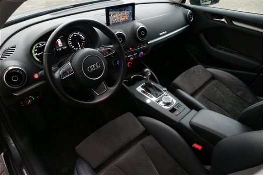 Audi A3 Sportback - 1.4 e-tron 204pk PHEV S-Tronic Ambition Navi LED Excl. BTW - 1