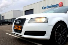 Audi A3 - 1.6 TDI Pro Line Bus. + Leder + Ecc + 19Inch RS + St.Verw