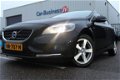 Volvo V40 - 2.0 D2 Ocean Race + Pano + Xenon + Leder + Navi + Lmv - 1 - Thumbnail