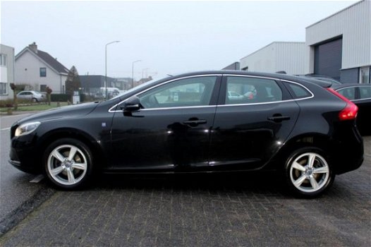 Volvo V40 - 2.0 D2 Ocean Race + Pano + Xenon + Leder + Navi + Lmv - 1