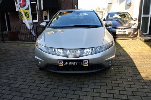 Honda Civic - 1.8I-VTEC COMFORT - 1