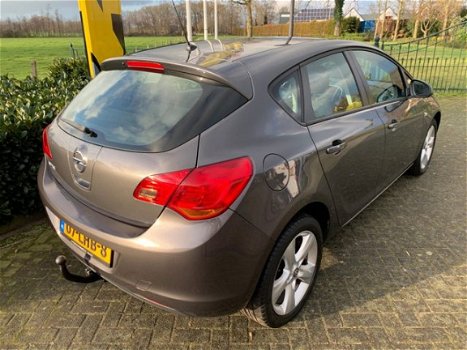 Opel Astra - 1.6 16V Edition 5Drs - 1