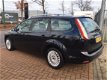 Ford Focus Wagon - 1.8 Titanium Airco/ECC, Navigatie, Cruisecontrol - 1 - Thumbnail