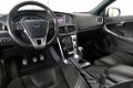 Volvo V40 - BWJ 2015 2.0 D2 R-Design Business NAVIGATIE / SCHUIF.KANTEL DAK / CLIMA / CRUISE / LMV / - 1 - Thumbnail