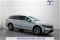 Volkswagen Passat Variant - 1.4 TSI GTE Highline Panoramadak Camera Leder/Alcantara Stoelverw - 1 - Thumbnail