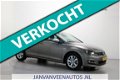 Volkswagen Golf - 1.6 TDI Comfortline BlueMotion Navigatie Parkeersensoren Climate Control - 1 - Thumbnail