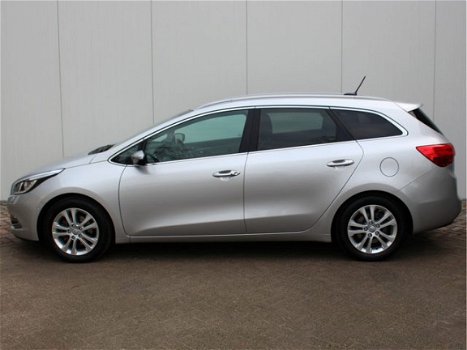 Kia Cee'd - 1.6 GDI Automaat Super Pack Premium - 1