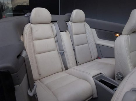 Volvo C70 Convertible - 2.4 D5 SUMMUM | LEER | AUTOMAAT | BLISS | XENON | KEYLESS | NAVIGATIE | ALL- - 1