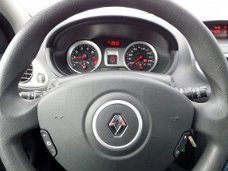 Renault Clio - 1.2 16V 75 Collection 5-drs 72.000 km Trekhaak