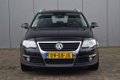 Volkswagen Passat Variant - 2.0 FSI Sportline Clima Trekhaak Radio/CD Parrot Stuurwielbediening Lmv - 1 - Thumbnail