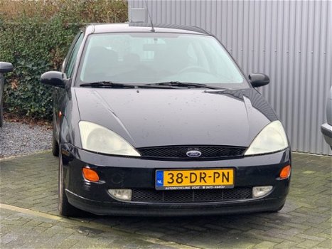 Ford Focus - 2.0I 16v Airco 1 jaar APK - 1