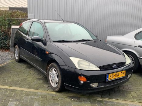 Ford Focus - 2.0I 16v Airco 1 jaar APK - 1