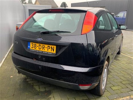 Ford Focus - 2.0I 16v Airco 1 jaar APK - 1