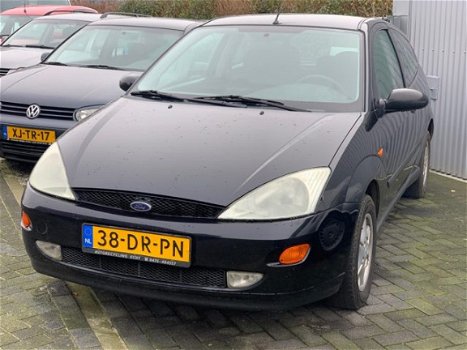 Ford Focus - 2.0I 16v Airco 1 jaar APK - 1