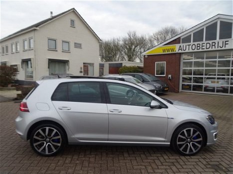 Volkswagen Golf - 1.4 TSI GTE 225pk Ex.BTW, Pano-Dak, Navi, 18''Lmv - 1