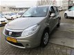 Dacia Sandero - 1.2 Lauréate - AIRCO - NL AUTO - GARANTIE - NIEUWE DISTRIBUTIE RIEM - 1 - Thumbnail