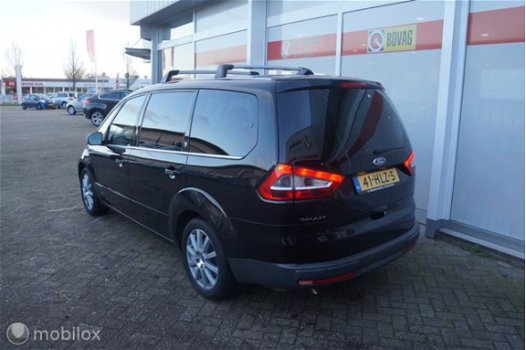 Ford Galaxy - 2.0-16V Ghia / Panoramadak/Navigatie / 7pers - 1