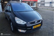 Ford Galaxy - 2.0-16V Ghia / Panoramadak/Navigatie / 7pers