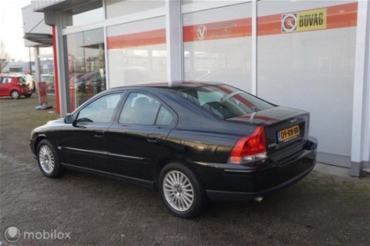 Volvo S60 - - 2.4 140PK Premium Face-lift / Nette auto - 1