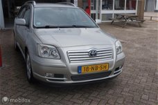 Toyota Avensis Wagon - - 2.0 16V VVT-I Leder / cruise control