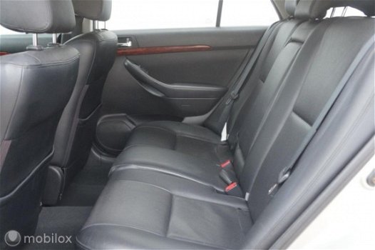 Toyota Avensis Wagon - - 2.0 16V VVT-I Leder / cruise control - 1