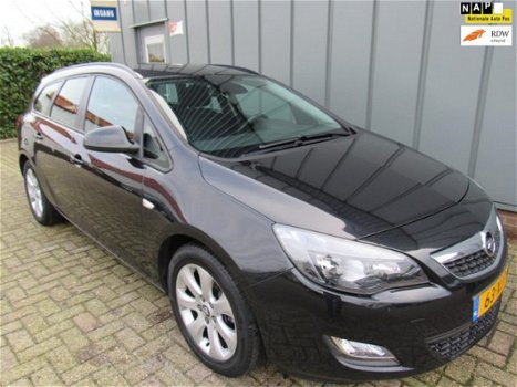 Opel Astra Sports Tourer - 1.7 CDTi Cosmo //APK//NAP//Airco//Navi//Cruise//6Bak//CV+AB//Elec.Ramen// - 1