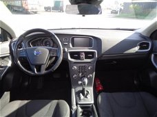 Volvo V40 - 1.6 D2 Momentum Airco Automaat NAVI 2014 NAP