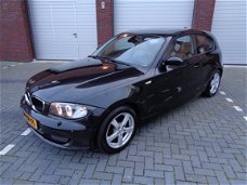 BMW 1-serie - 118d Corporate Business Line Airco Leder Zwart Automaat NAP 10-2007