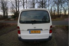 Toyota HiAce - 2.5 D4-D 90 Base DC