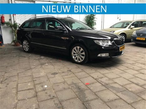 Skoda Superb - 1.8e TSI Elegance Businessline *NAV*AUT - 1