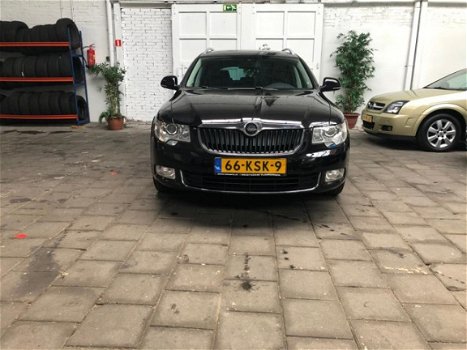 Skoda Superb - 1.8e TSI Elegance Businessline *NAV*AUT - 1