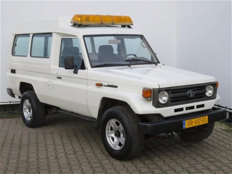 Toyota Land Cruiser - H.Duty 4.2 Hardtop Long HR Ex. BTW - 1