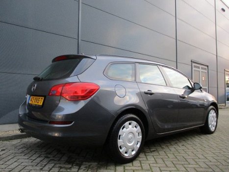 Opel Astra Sports Tourer - Winterbanden/Navi/1.4 Turbo Bns + - 1