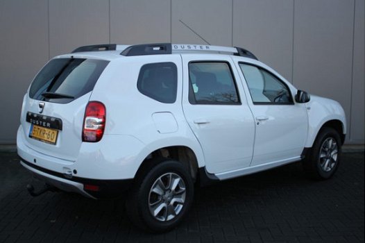 Dacia Duster - 1.2 TCe 125PK 4x2 Prestige Navi/Trekhaak/Bluetooth/Parkeerhulp - 1