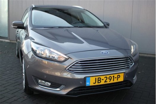 Ford Focus Wagon - 150PK EcoB. Titanium Navi/Winter-pack/Parkeerhulp/Trekhaak - 1