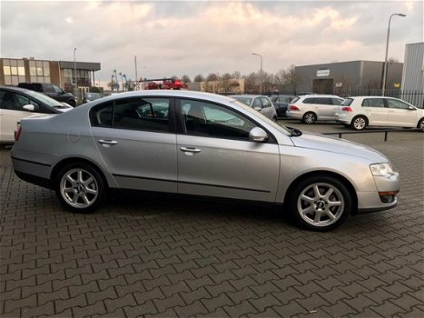 Volkswagen Passat - 1.4 TSI Comfortline - 1