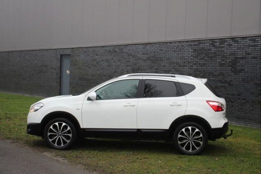 Nissan Qashqai - 1.6 Connect Edition Panoramadak, Privacy-glas, Lichtmetalen velgen, Inklapbare spie - 1