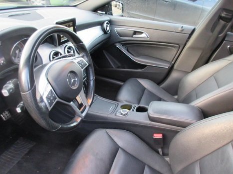 Mercedes-Benz CLA-Klasse - 220 CDI Prestige amg styling/panorama/navi/zeer luxe uitvoering - 1