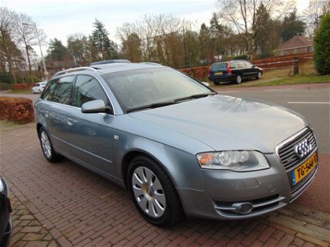 Audi A4 Avant - 3.0 TDI quattro Pro Line Clima / Navi / Dvd / Schuifdak / Xenon / Pdc / Trekhaak / L - 1