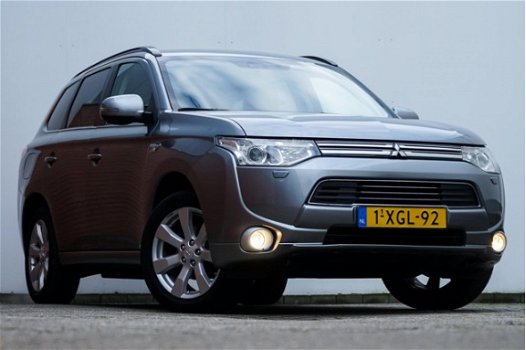 Mitsubishi Outlander - 2.0 PHEV Executive Edition 2014 1e eigenaar - 1