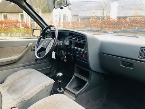 Opel Ascona - 1.6 S LS NL auto - 65.000km - 2 eigenaar -APK 21-01-2022 - 1