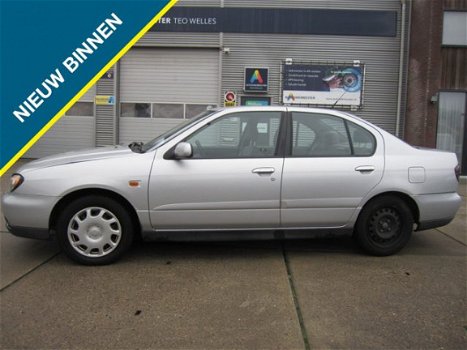 Nissan Primera - 1.8 Comfort - 1