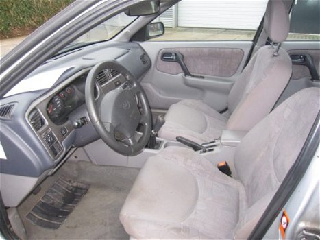 Nissan Primera - 1.8 Comfort - 1