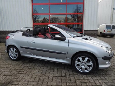 Peugeot 206 CC - 2.0-16V , Dealer onderhouden, Leer, Clima - 1