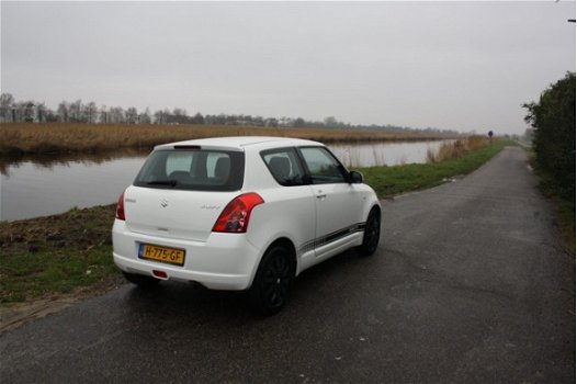 Suzuki Swift - 1.3 Comfort |Sport-Line|108DKM| - 1