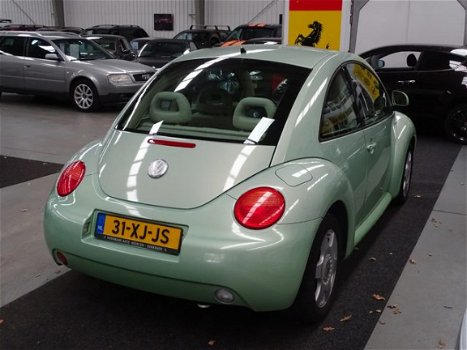 Volkswagen New Beetle - 2.0 Highline Airco Stuurbekrachtiging - 1