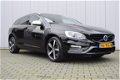 Volvo V60 - 2.4 D6 Twin Engine R-Design Navigatie, Stoelverwarming, Afn.Trekhaak, 18inch LMV, 1e Eig - 1 - Thumbnail